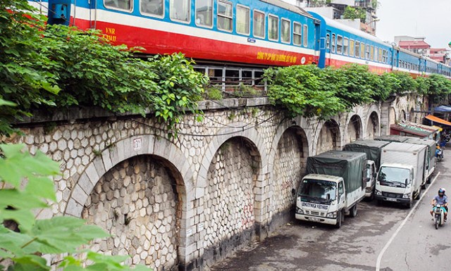 UBND quận Hoàn Kiếm trả lời cử tri về cải tạo vòm cầu trên tuyến phố Phùng Hưng